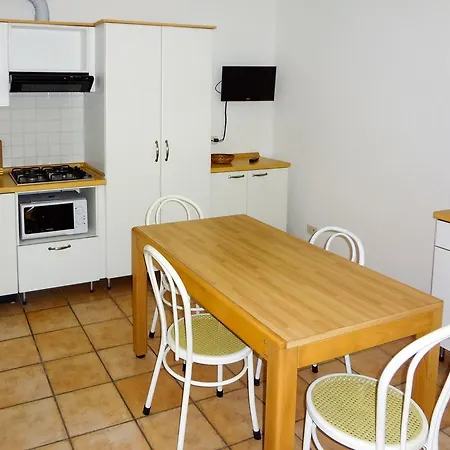 アパートホテル Le Mimose プロッキオ