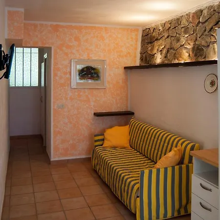 アパートホテル Le Mimose プロッキオ