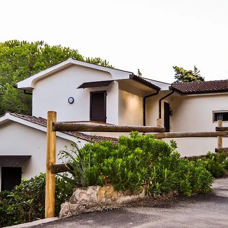 アパートホテル Le Mimose